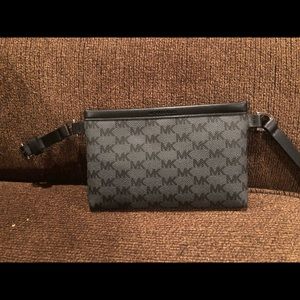 Mk belt wallet